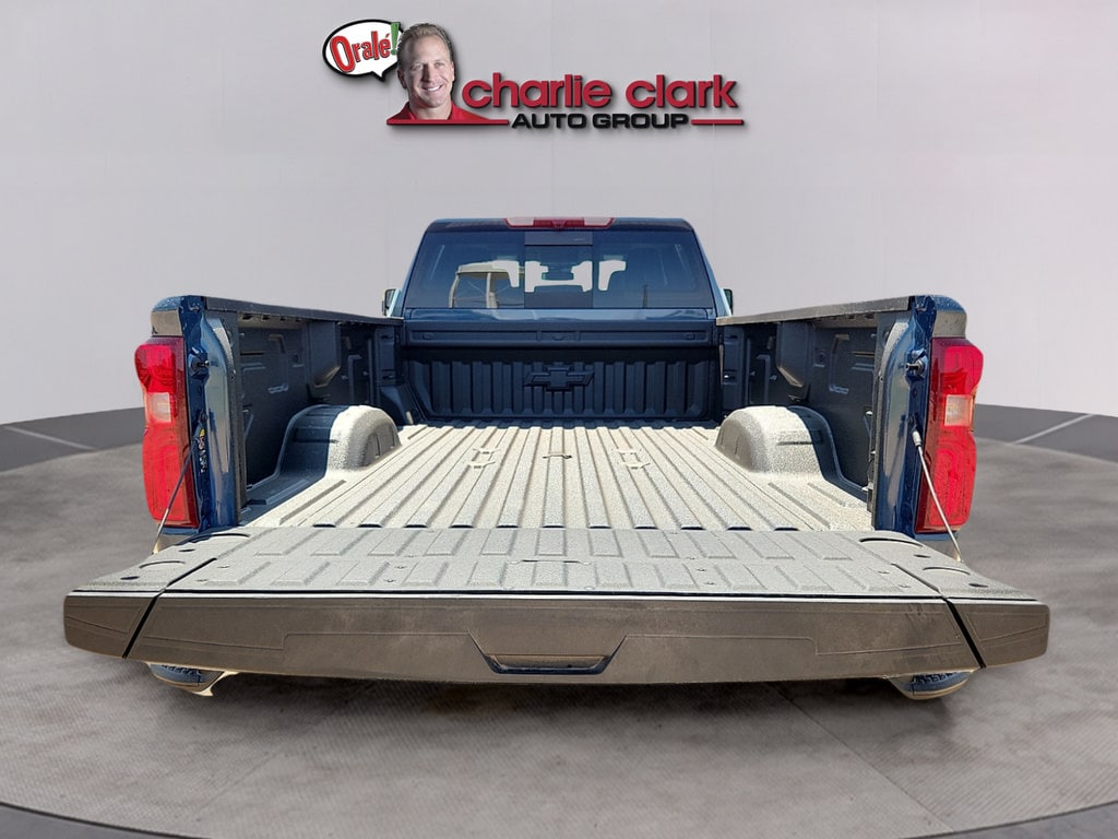 2026 Chevrolet Silverado 3500 HD LT - Photo 9