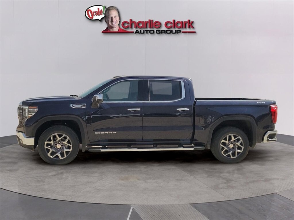 New 2025 GMC Sierra 1500 SLT Truck