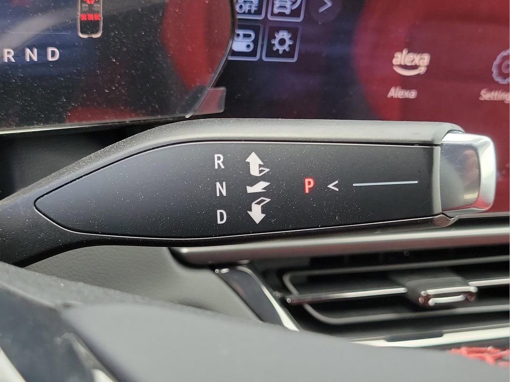 2025 Chevrolet Equinox EV RS - Photo 21