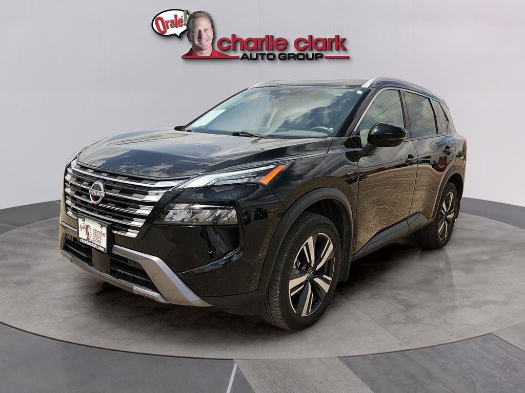 2024 Nissan Rogue SL FWD's photo