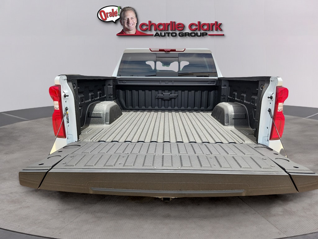2026 Chevrolet Silverado 1500 High Country - Photo 9