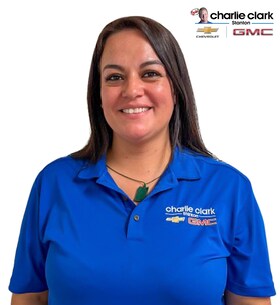 Staff member Anna Montoya from ID_7e271d