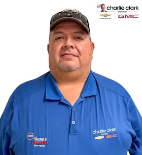 Staff member Isaac Marquez from ID_7af564