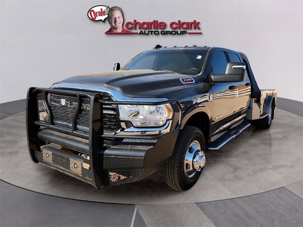 2024 RAM Ram 3500 Chassis Cab SLT's photo
