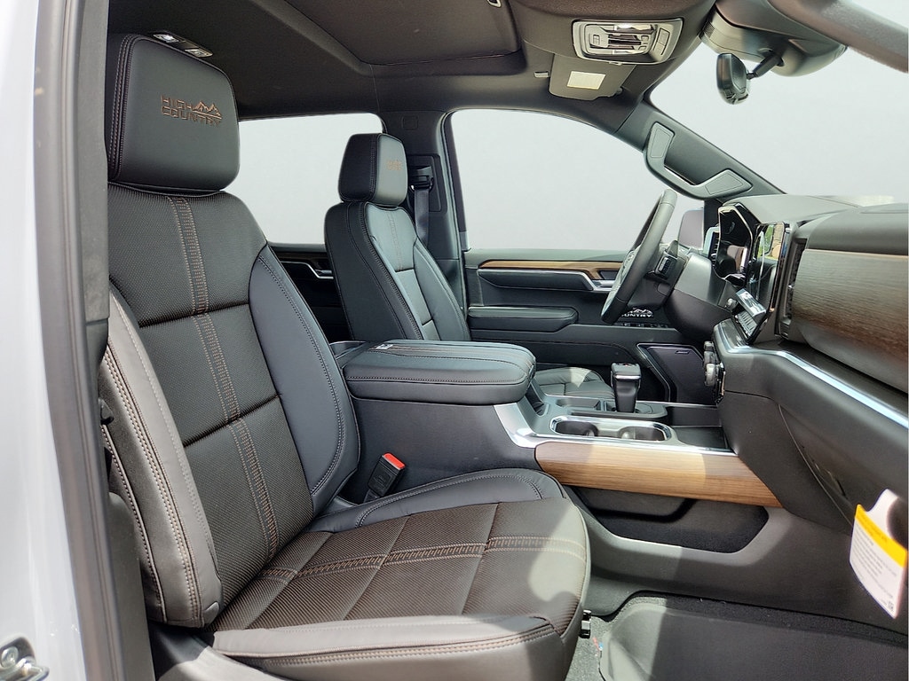 2026 Chevrolet Silverado 1500 High Country - Photo 17