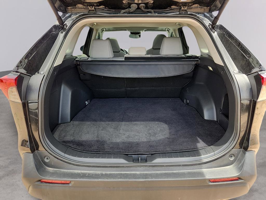 2024 Toyota RAV4 XLE Premium - Photo 9