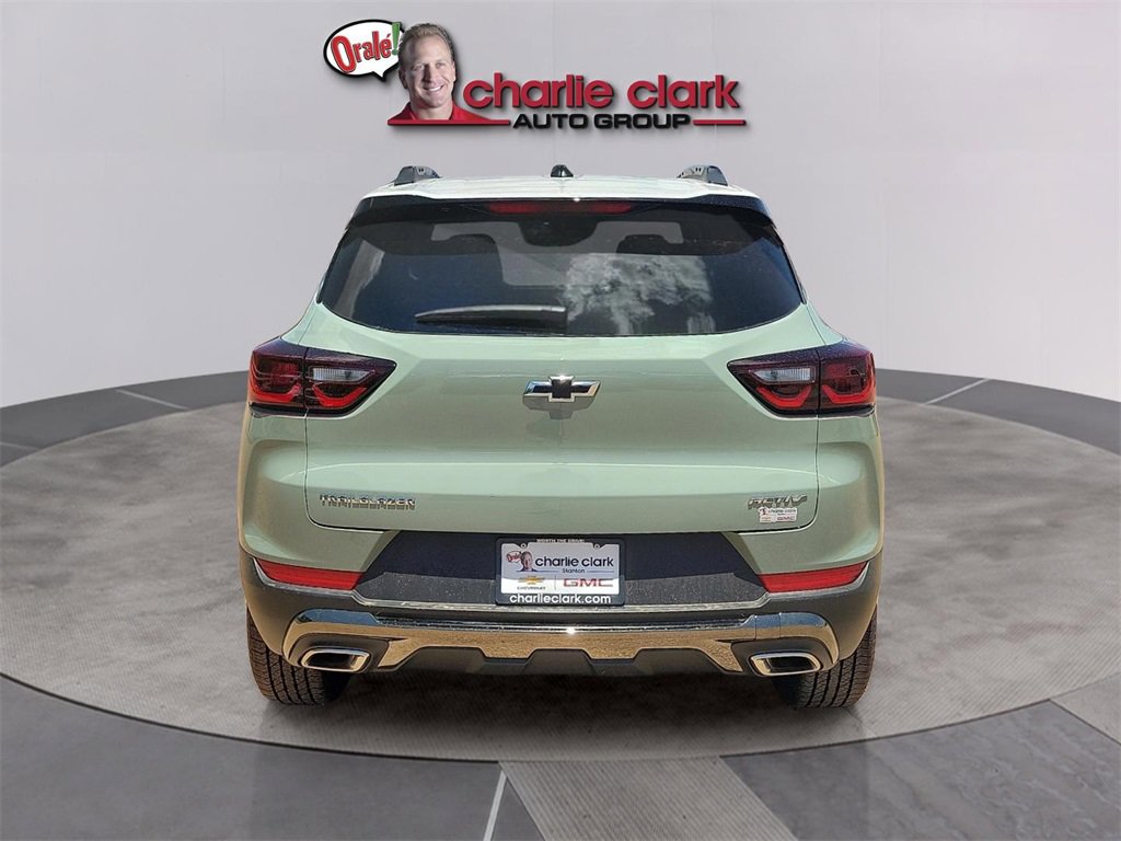 2026 Chevrolet Silverado 1500 High Country photo 4