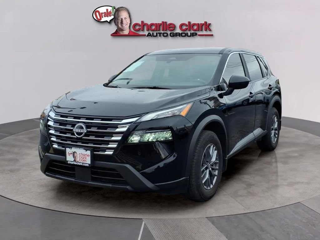 2025 Nissan Rogue S FWD's photo