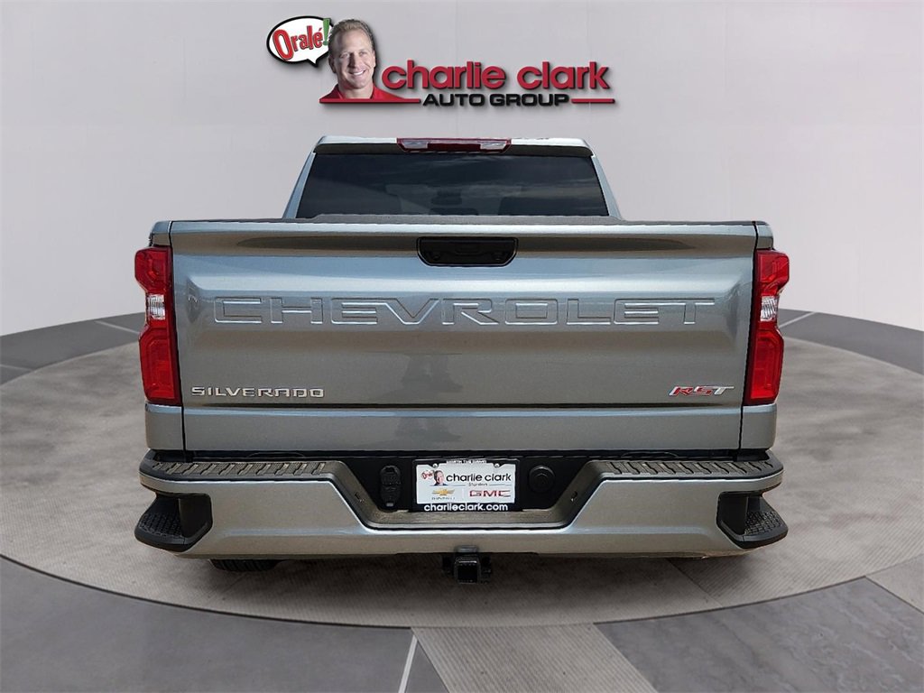 2026 Chevrolet Silverado 1500 RST photo 3