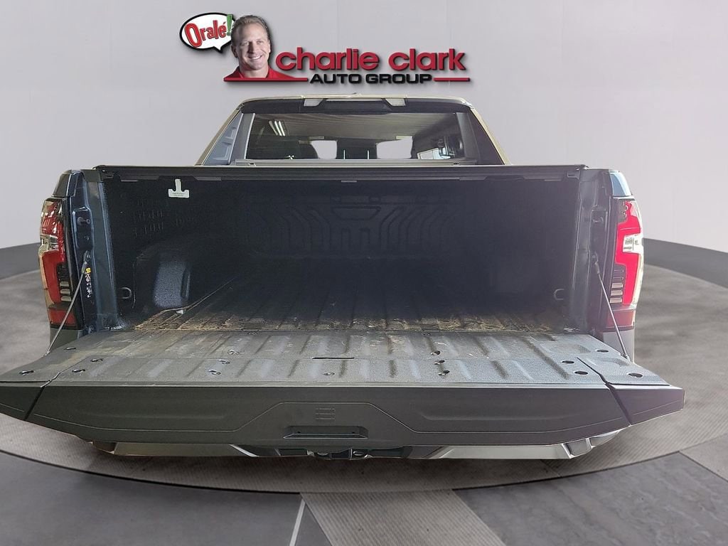 2025 Chevrolet Silverado EV LT - Photo 11