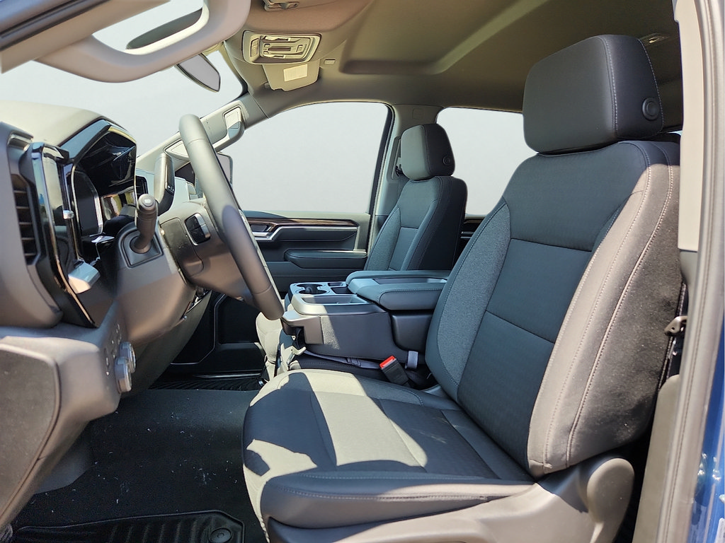 2026 Chevrolet Silverado 3500 HD LT - Photo 14