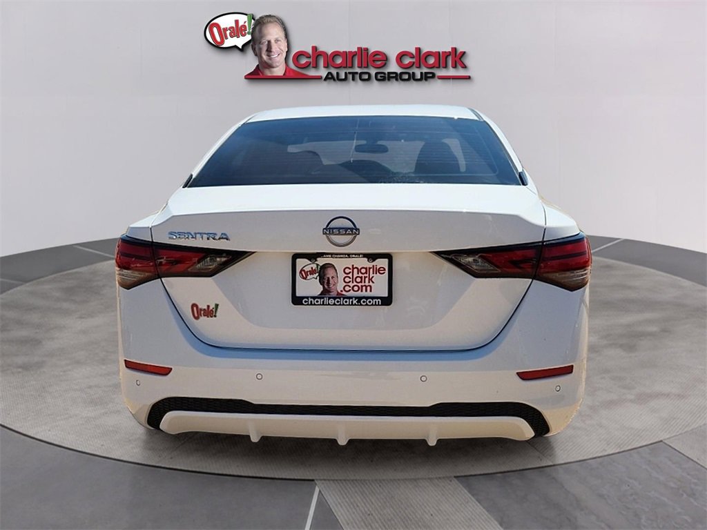2025 Nissan Sentra S photo 4