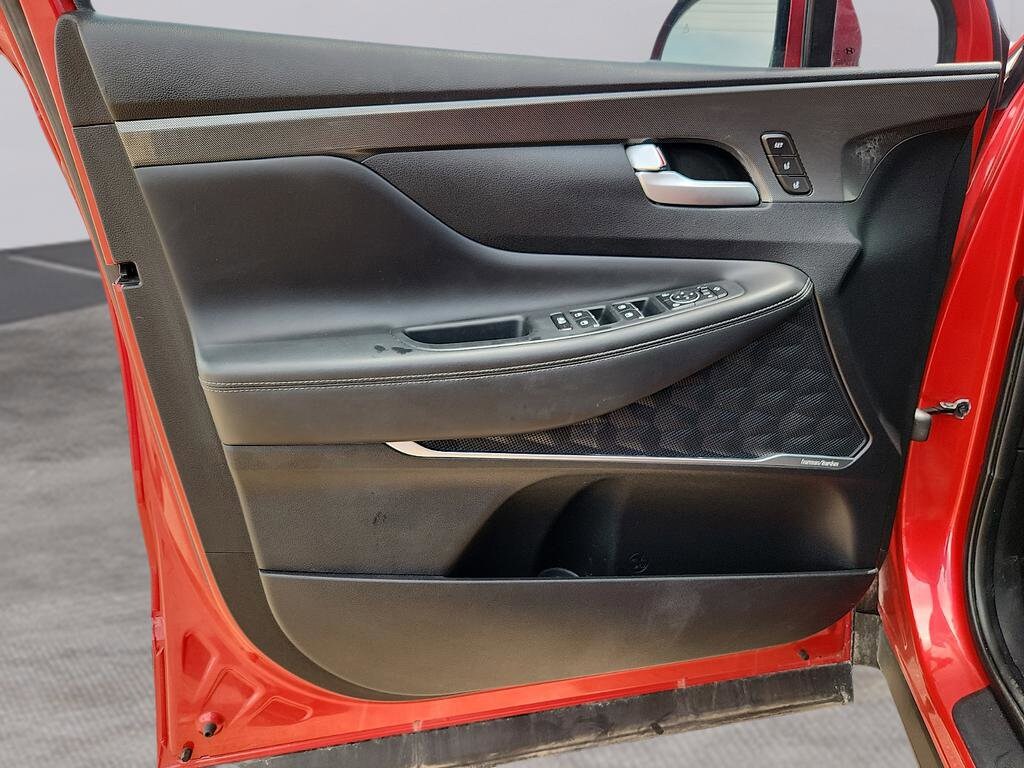2022 Hyundai Santa Fe Limited - Photo 11