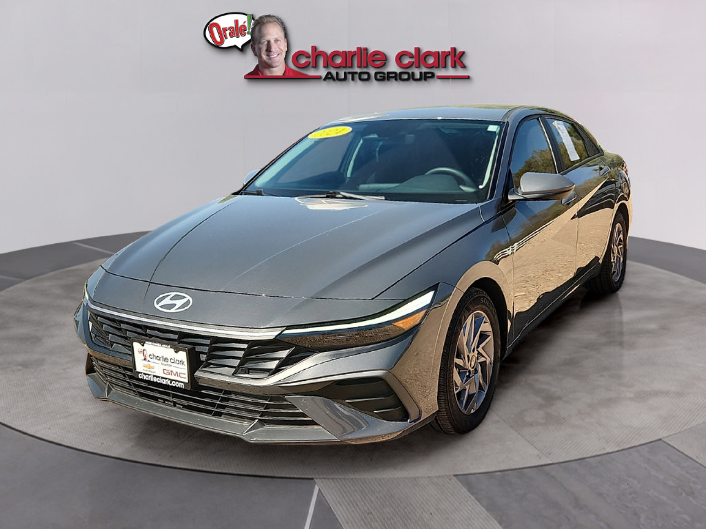 2024 Hyundai Elantra