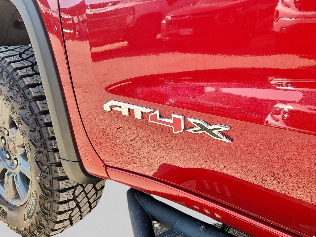 2026 GMC Sierra 1500 AT4X - Photo 11