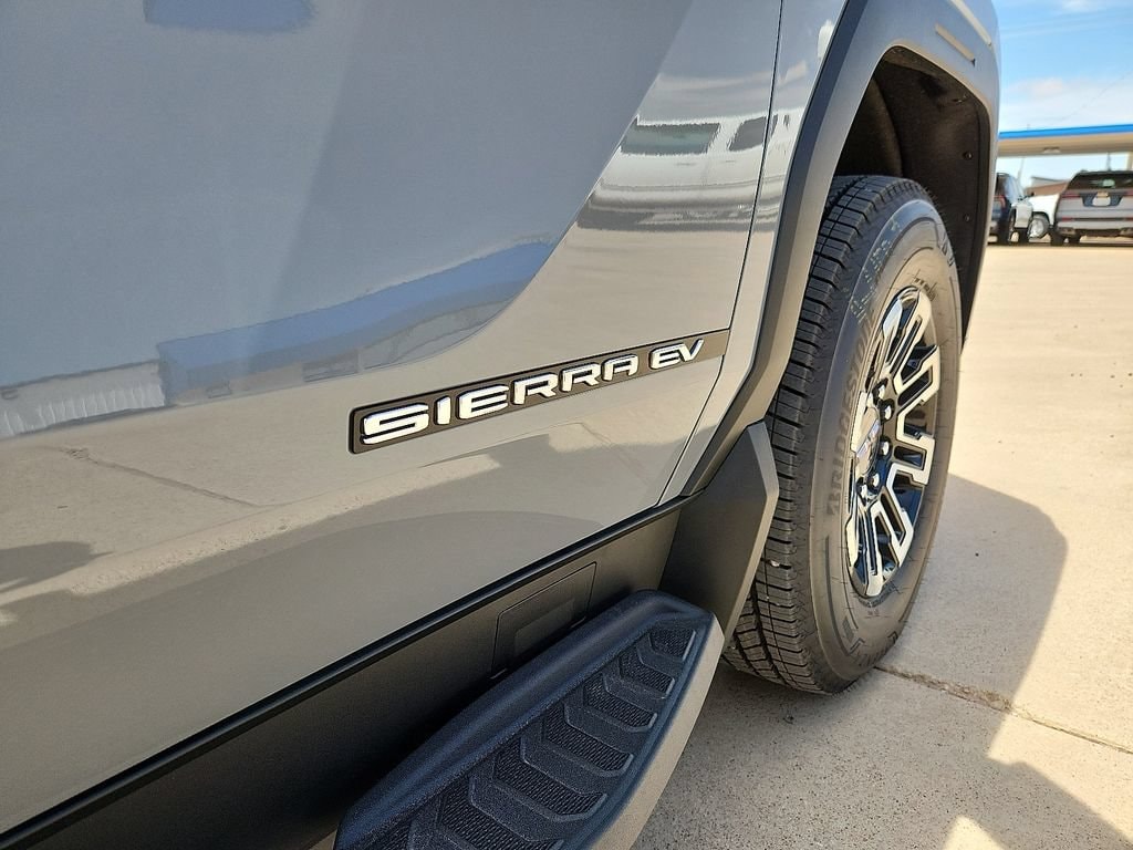 2026 GMC Sierra EV Elevation - Photo 23