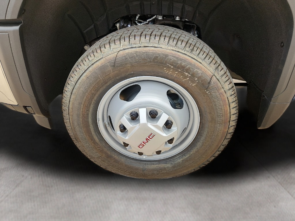 2026 GMC Sierra 3500HD Pro - Photo 23