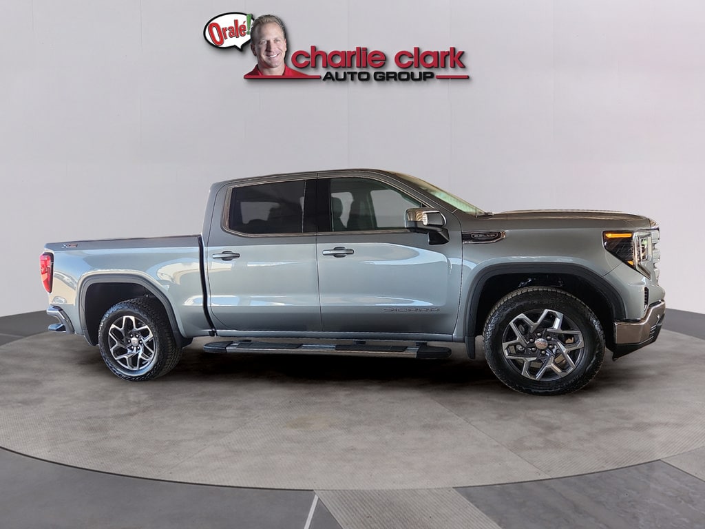 2026 GMC Sierra 1500 SLE - Photo 6