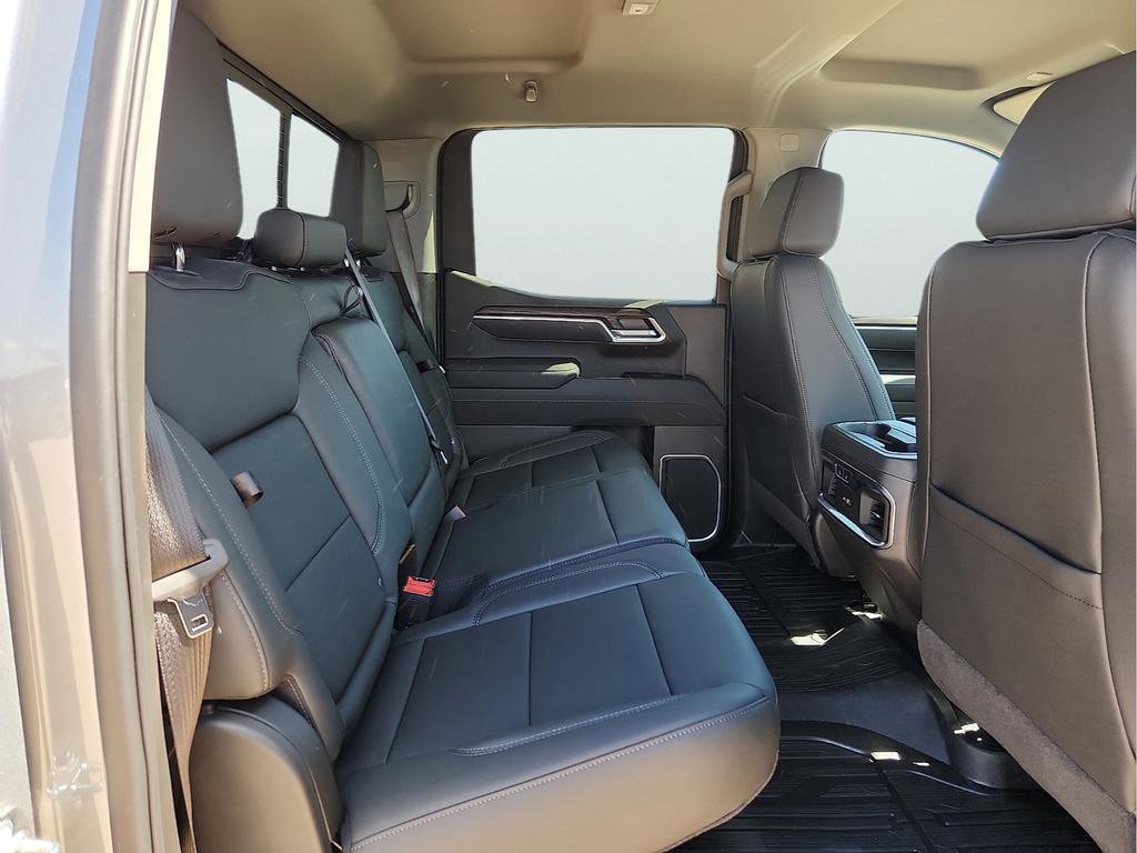 2026 GMC Sierra 1500 SLT - Photo 19