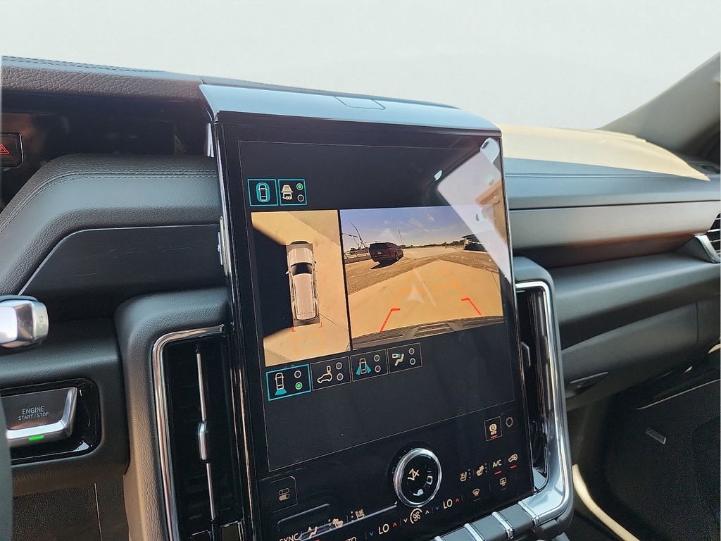 2026 GMC Yukon Denali - Photo 19