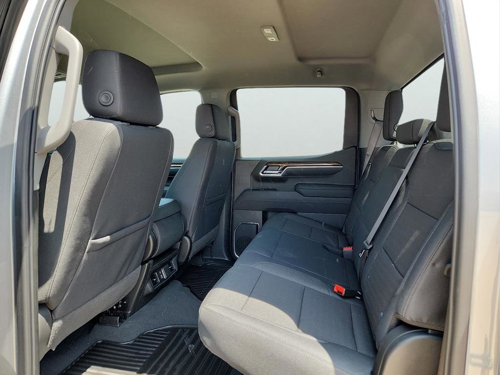 2026 GMC Sierra 1500 SLE - Photo 15