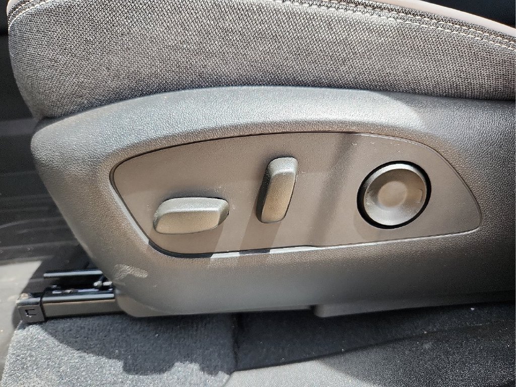 2026 GMC Sierra EV Elevation - Photo 11