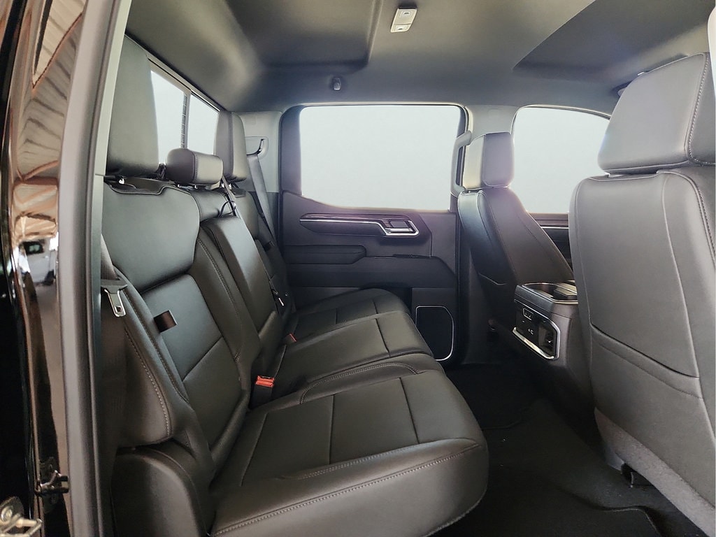 2026 GMC Sierra 1500 SLT - Photo 19
