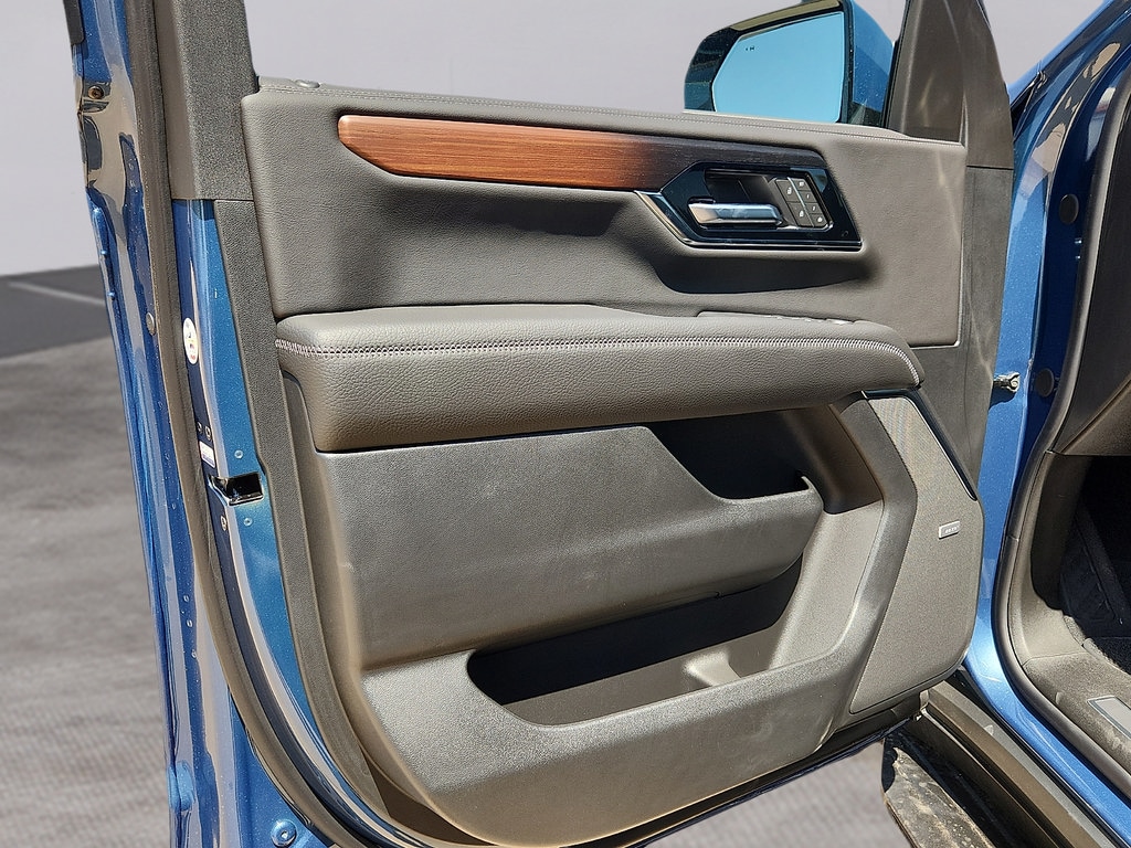 2026 GMC Yukon Denali - Photo 11