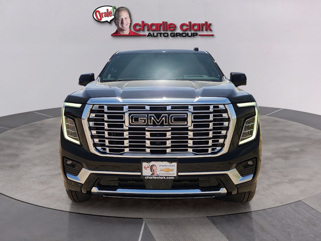 2026 GMC Yukon Denali - Photo 8