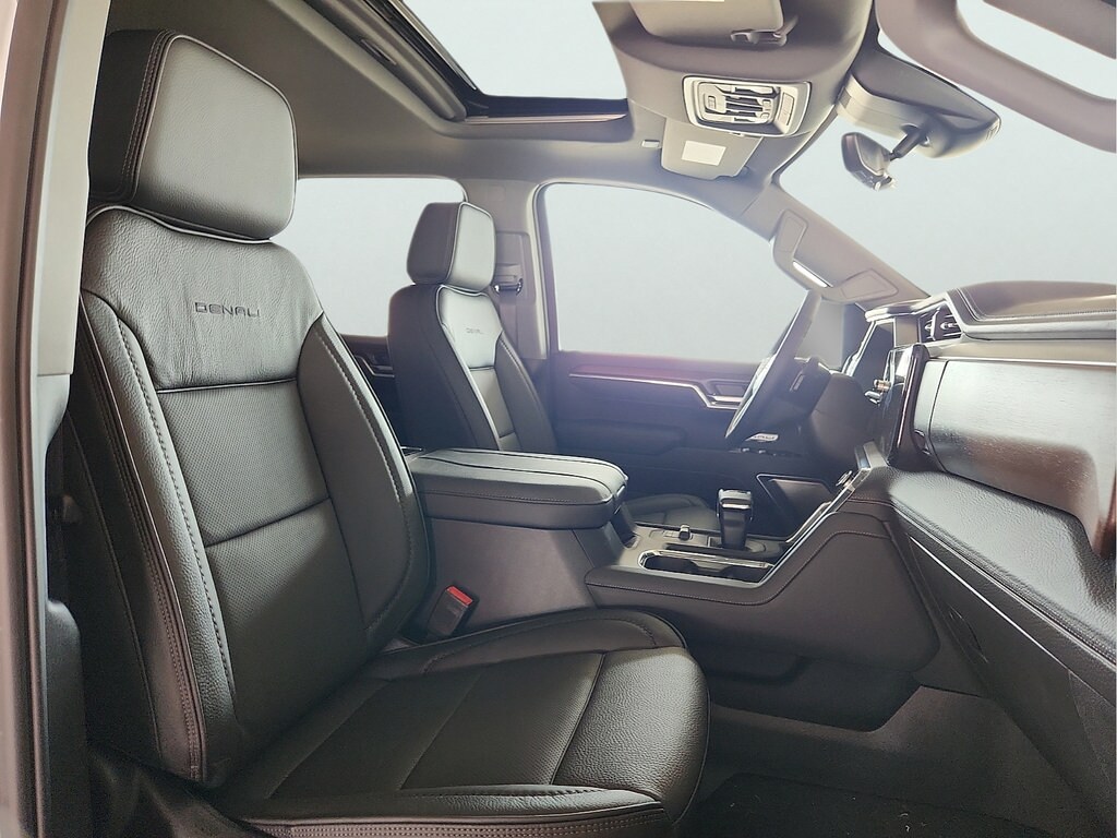 2026 GMC Sierra 1500 Denali - Photo 17