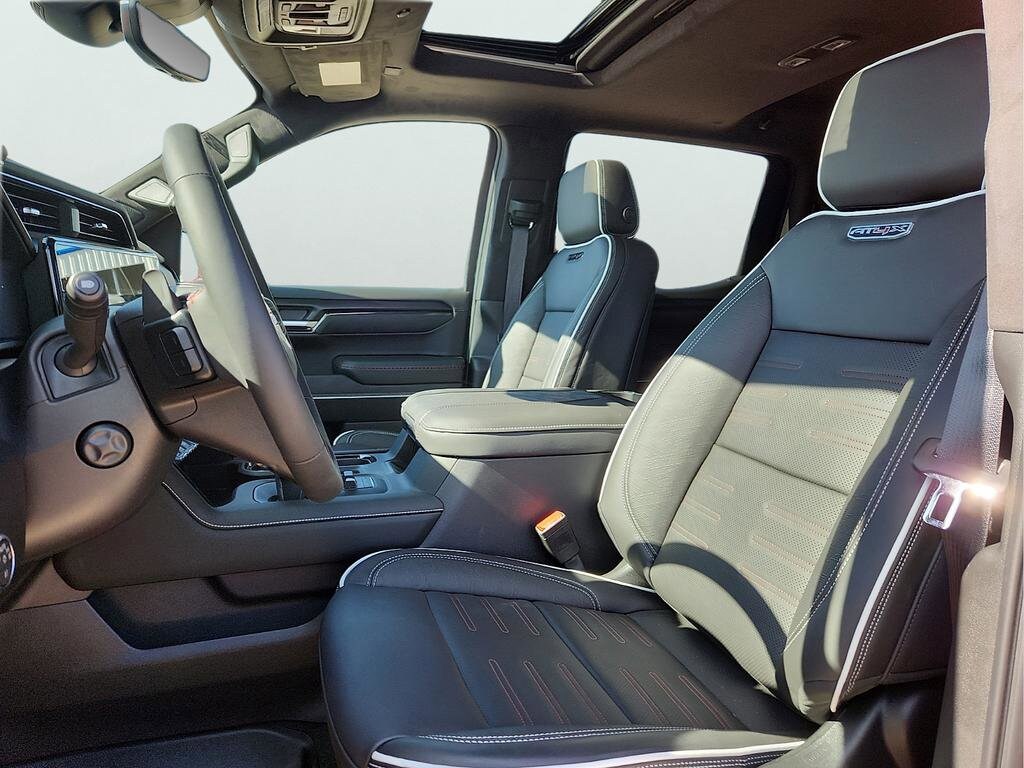 2026 GMC Sierra 1500 AT4X - Photo 17