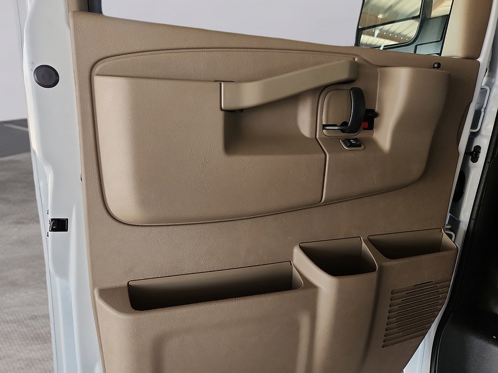 2026 GMC Savana Cargo Work Van - Photo 16