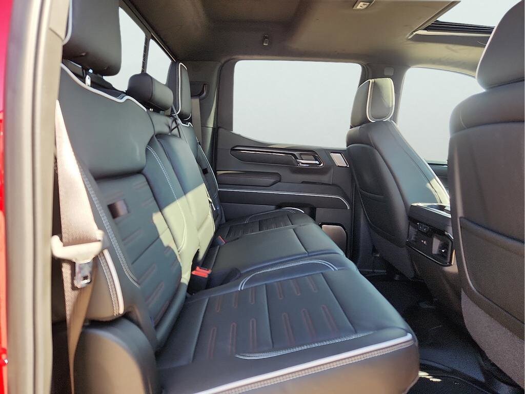 2026 GMC Sierra 1500 AT4X - Photo 19