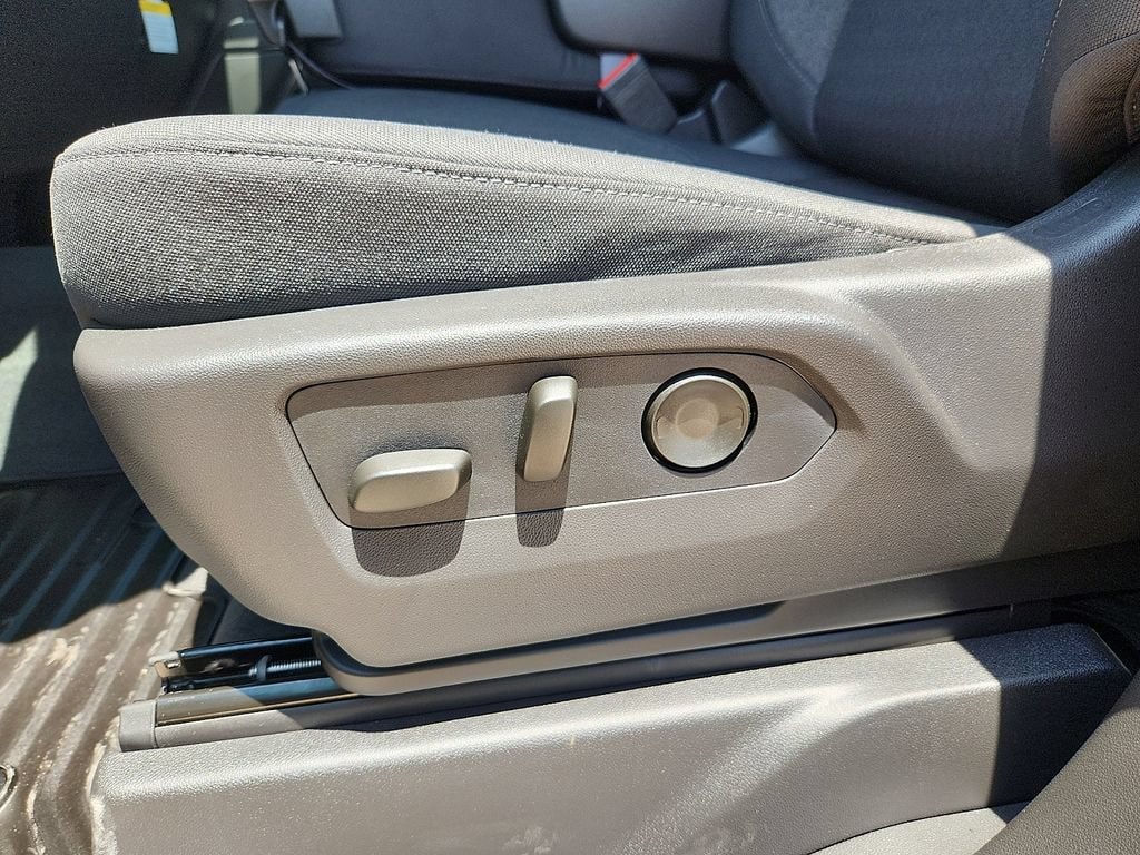 2026 GMC Sierra 1500 SLE - Photo 16