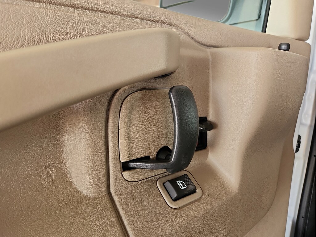2026 GMC Savana Cargo Work Van - Photo 17