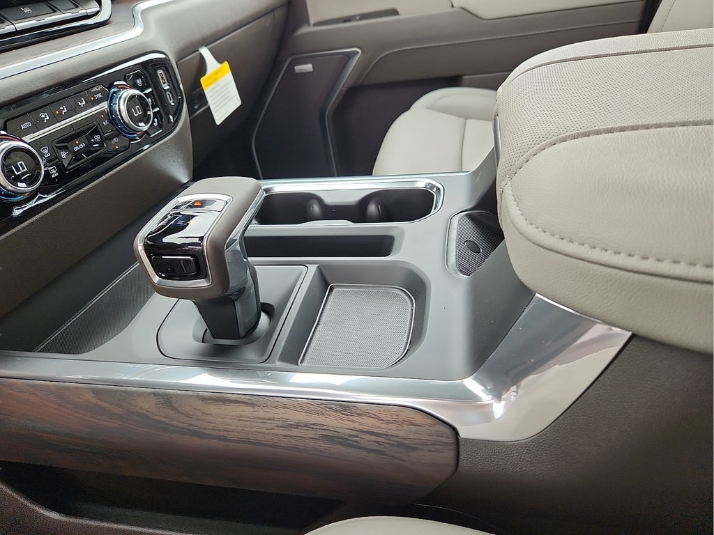 2026 GMC Sierra 1500 SLT - Photo 22