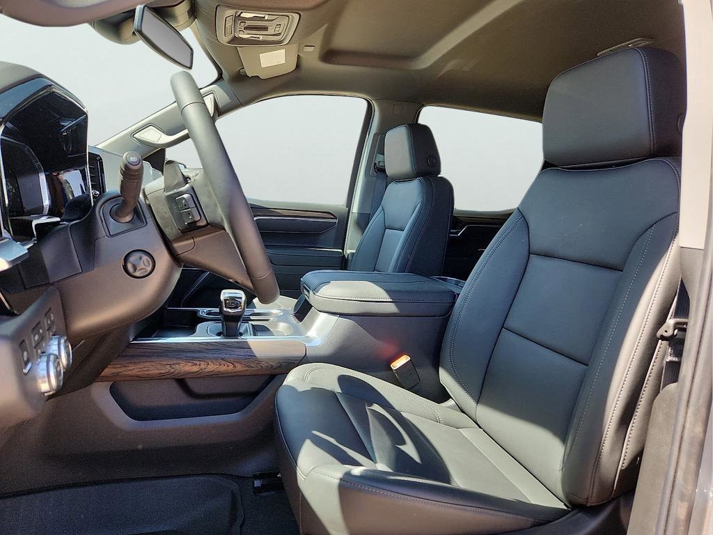 2026 GMC Sierra 1500 SLT - Photo 17
