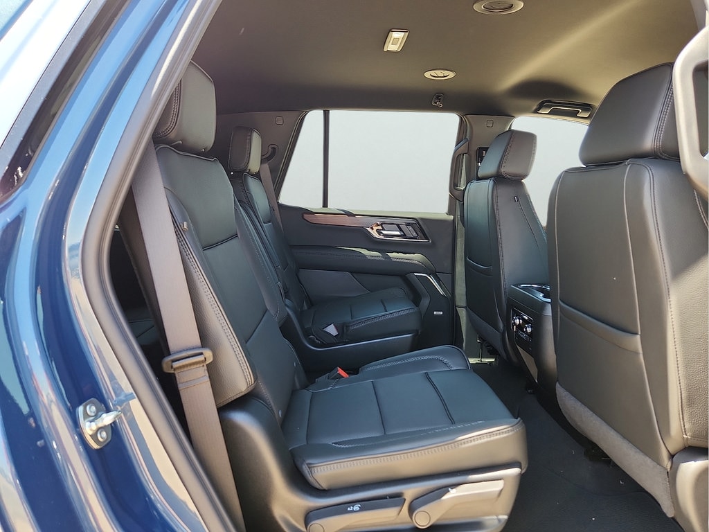 2026 GMC Yukon Denali - Photo 15