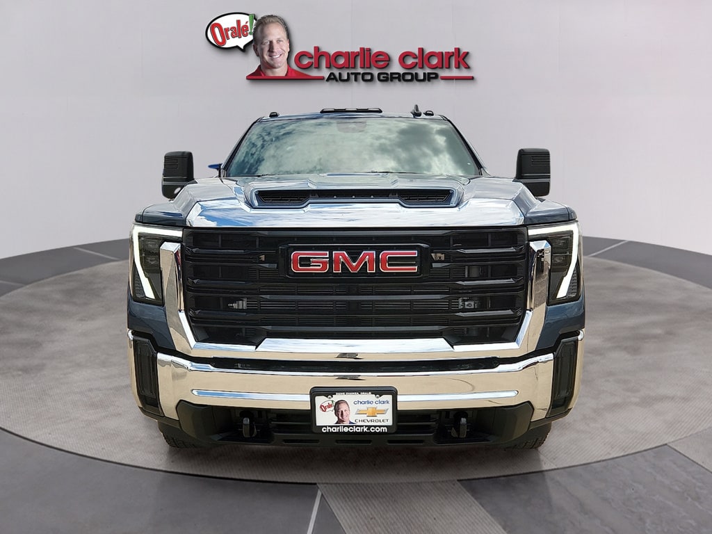 2026 GMC Sierra 3500HD Pro - Photo 8