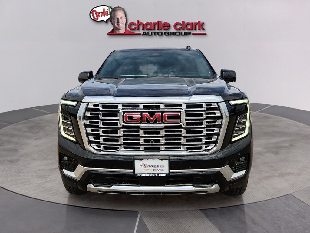 2026 GMC Yukon XL Denali - Photo 8