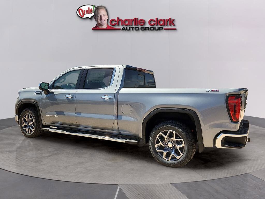 2026 GMC Sierra 1500 SLT - Photo 2