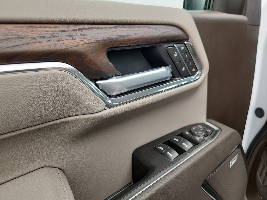 2026 GMC Sierra 1500 SLT - Photo 12