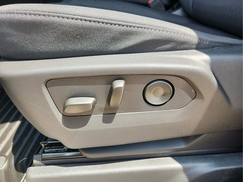 2026 GMC Sierra 1500 SLE - Photo 13