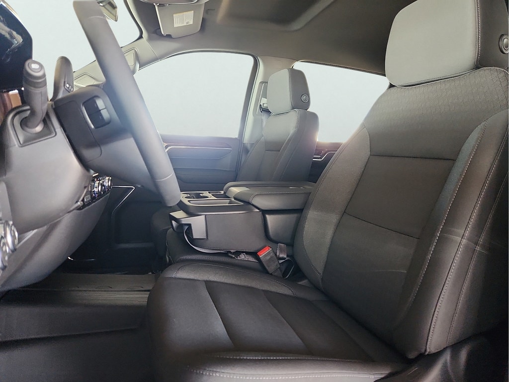 2026 GMC Sierra 1500 SLE - Photo 17