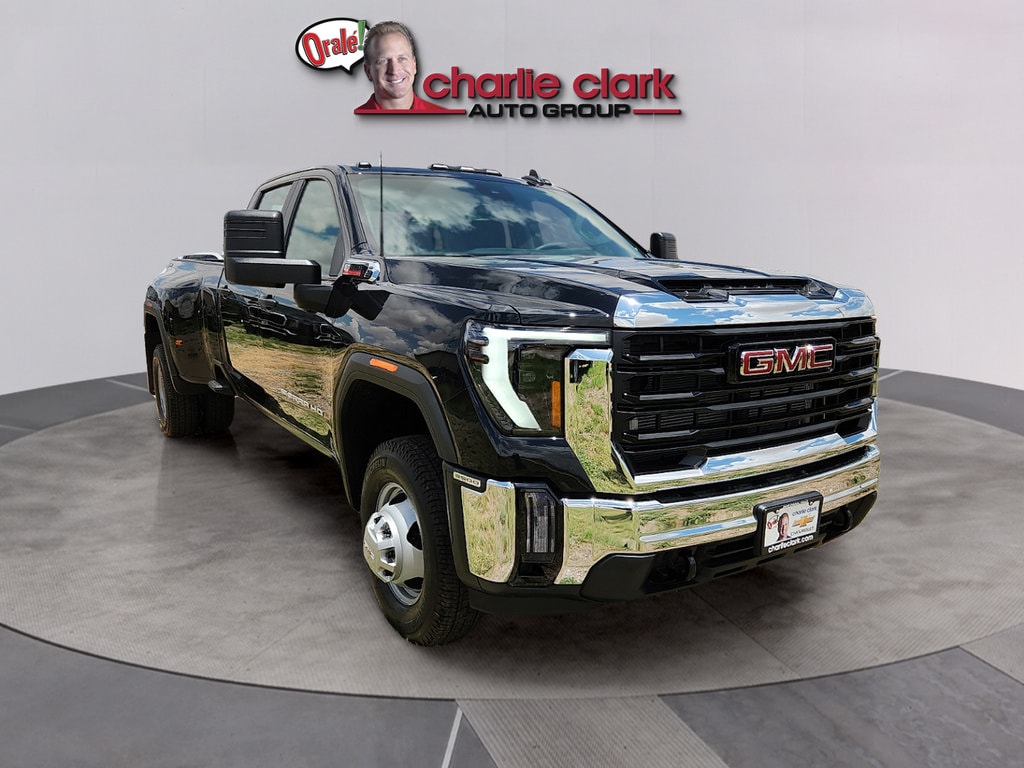 2026 GMC Sierra 3500HD Pro - Photo 7