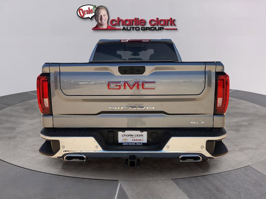 2026 GMC Sierra 1500 SLT - Photo 4