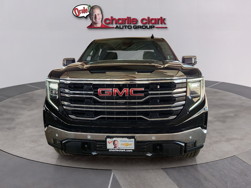 2026 GMC Sierra 1500 SLT - Photo 8