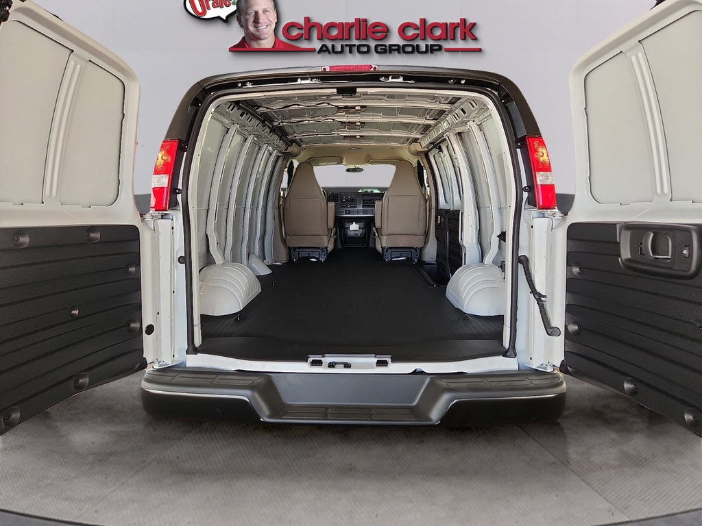 2026 GMC Savana Cargo Work Van - Photo 12
