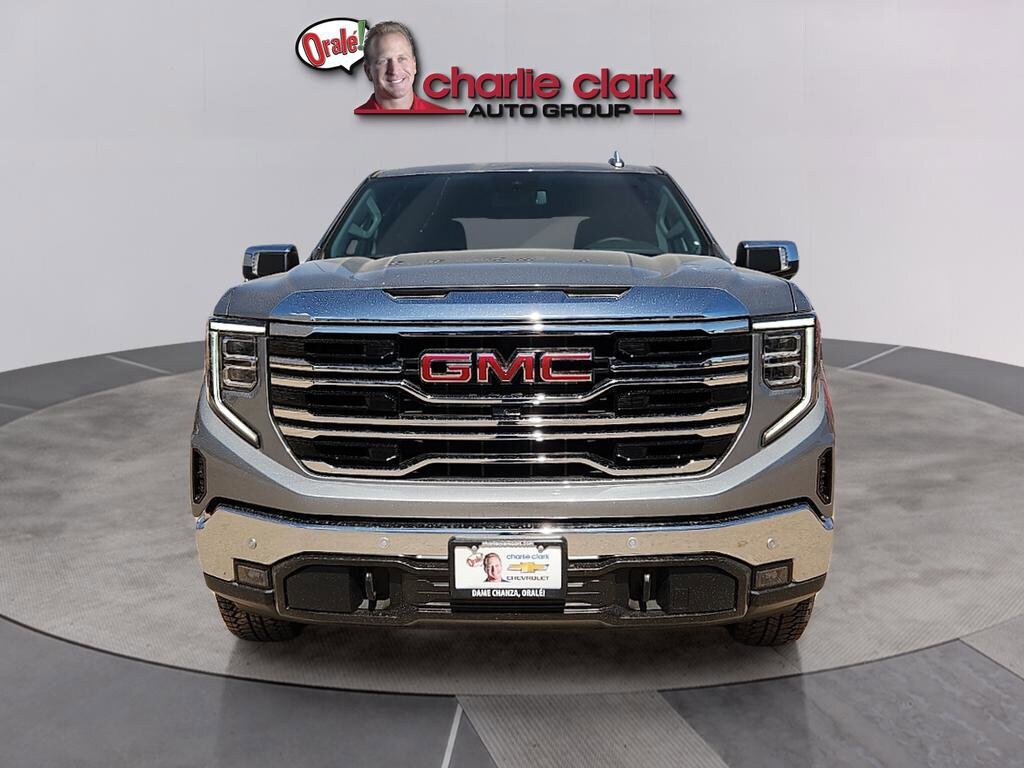 2026 GMC Sierra 1500 SLT - Photo 9