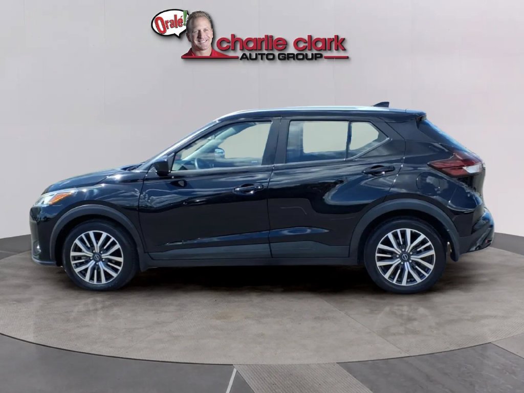 Used 2024 Nissan Kicks SV SUV